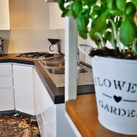 Apartment La Casetta Di Nonna Pina - Con Cucina In Pieno Centro Torre Annunziata
